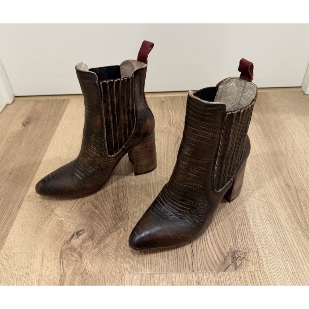Freebird Janelle Size 6 Distressed Brown Leather Boots Booties